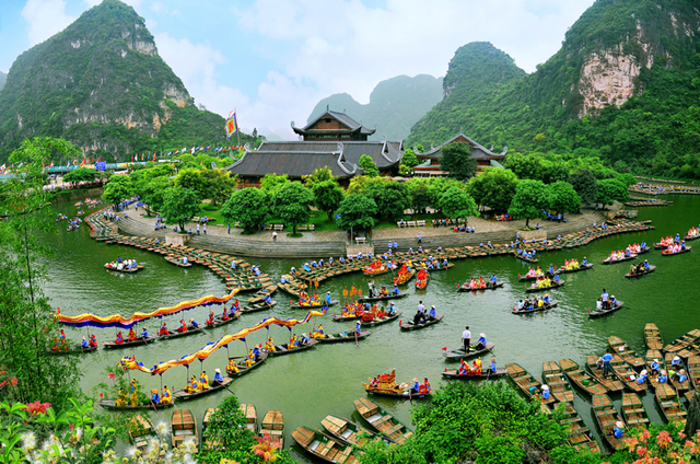 Loạt địa điểm đón Loạt địa điểm đón