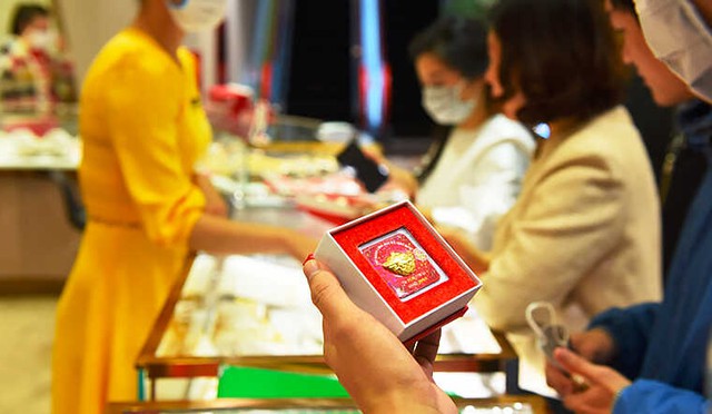 Có nhất định phải mua thật nhiều vàng vào ngày vía Thần Tài? Thì ra rất nhiều người đang hiểu sai- Ảnh 1. Có nhất định phải mua thật nhiều vàng vào ngày vía Thần Tài? Thì ra rất nhiều người đang hiểu sai- Ảnh 1.