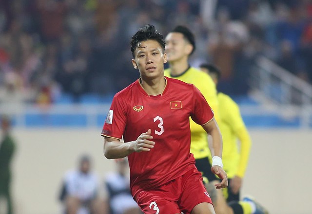 V.League trở lại, HLV Troussier mừng ít, lo nhiều!- Ảnh 2.