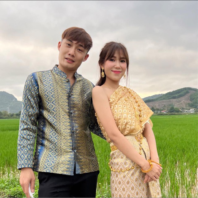 Ưng chàng rể Thanh Hoá, bố vợ Thái Lan tuyển thêm rể Việt cho con gái út, mua sẵn ô tô làm của hồi môn- Ảnh 4. Ưng chàng rể Thanh Hoá, bố vợ Thái Lan tuyển thêm rể Việt cho con gái út, mua sẵn ô tô làm của hồi môn- Ảnh 4.