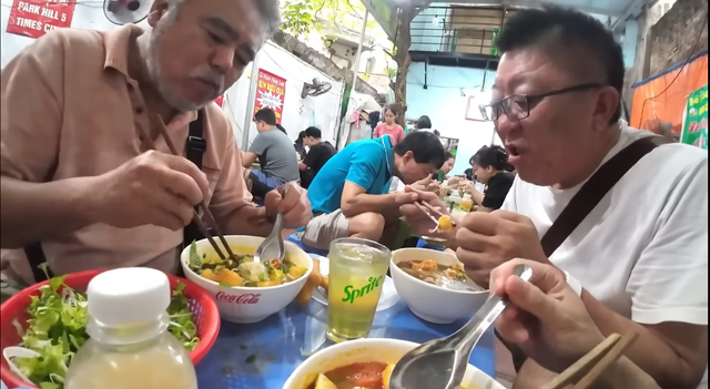 Bếp trưởng Nhật bị 