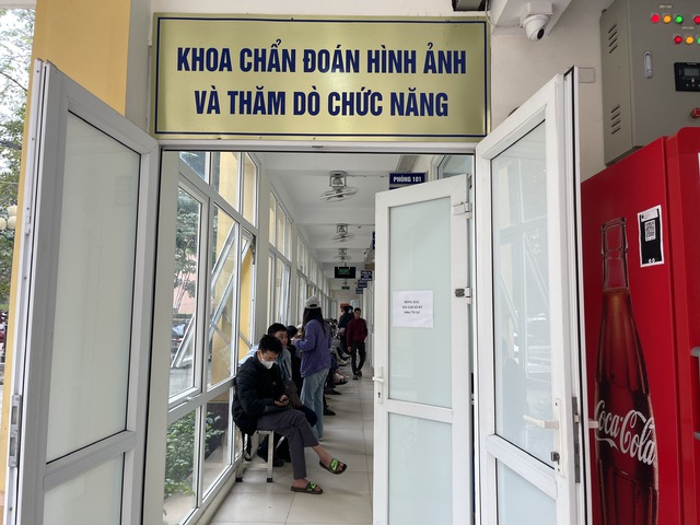 Người phụ nữ khóc hết nước mắt khi nhìn thấy gan bị tổn thương: BS nói nguyên nhân do kiểu ăn này- Ảnh 1. Người phụ nữ khóc hết nước mắt khi nhìn thấy gan bị tổn thương: BS nói nguyên nhân do kiểu ăn này- Ảnh 1.
