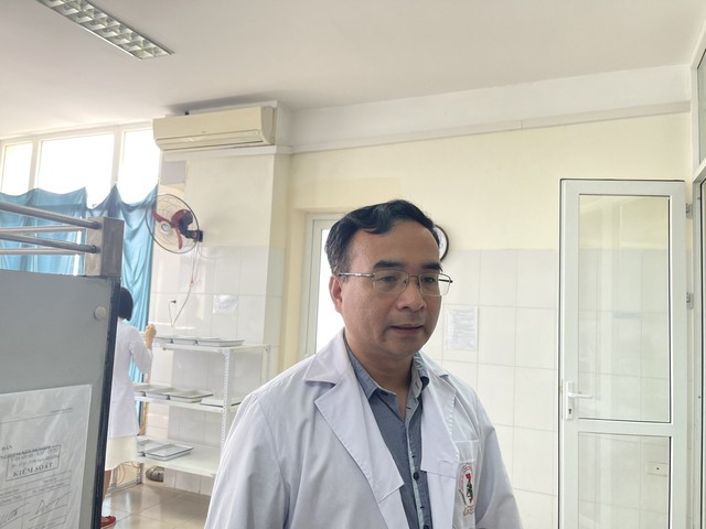 Người phụ nữ khóc hết nước mắt khi nhìn thấy gan bị tổn thương: BS nói nguyên nhân do kiểu ăn này- Ảnh 2. Người phụ nữ khóc hết nước mắt khi nhìn thấy gan bị tổn thương: BS nói nguyên nhân do kiểu ăn này- Ảnh 2.