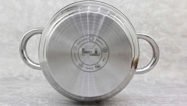 Nhận nhà từ khách thuê, gia chủ bối rối khi phát hiện chi tiết ở bếp từ: Nhận nhà từ khách thuê, gia chủ bối rối khi phát hiện chi tiết ở bếp từ: