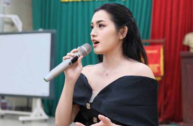 Top 15 Hoa hậu tình nguyện nhập ngũ: Là tiểu thư được gia đình bao bọc, thi nhan sắc chỉ để trải nghiệm- Ảnh 3. Top 15 Hoa hậu tình nguyện nhập ngũ: Là tiểu thư được gia đình bao bọc, thi nhan sắc chỉ để trải nghiệm- Ảnh 3.