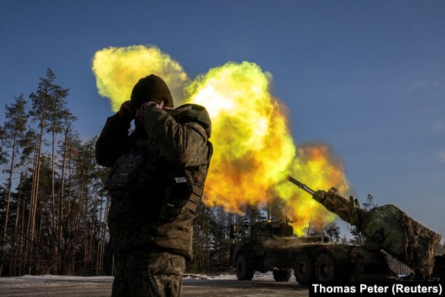 1000 xe tăng Nga đánh Kupyansk, loạt sĩ quan cấp cao Ukraine tháo chạy: Tổng tư lệnh Ukraine ra lệnh khẩn- Ảnh 3.