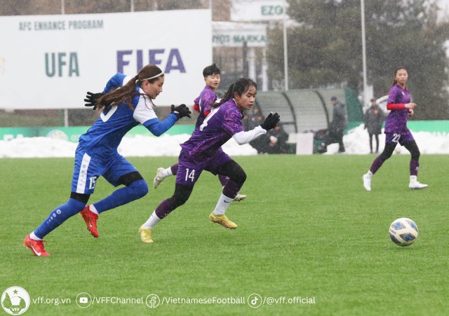 Hàng công tỏa sáng, đội tuyển trẻ Việt Nam thắng 4-1 Uzbekistan ngay trên sân khách- Ảnh 1.