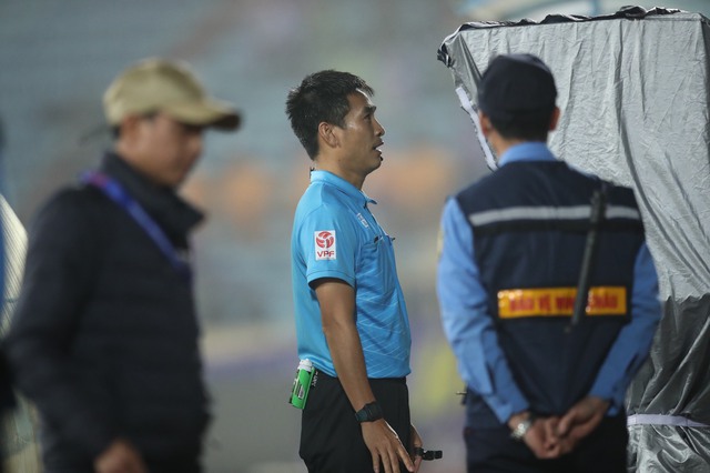 V.League có màn rượt đuổi V.League có màn rượt đuổi