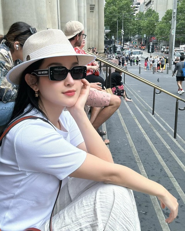 Nhan sắc nóng bỏng của Á hậu Huyền My sau khi rời showbiz làm MC dẫn chương trình thể thao- Ảnh 5.
