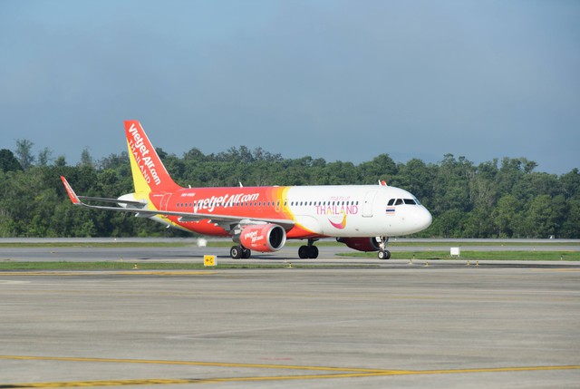 Đối thủ của Vietjet Air, một quý lãi 64 triệu USD, sớm lên sàn chứng khoán- Ảnh 2. Đối thủ của Vietjet Air, một quý lãi 64 triệu USD, sớm lên sàn chứng khoán- Ảnh 2.