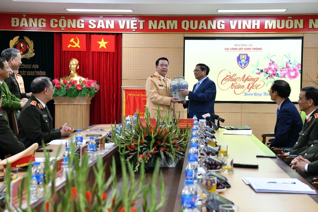 Cục CSGT công bố bất ngờ về số tiền đấu giá thành công 15.000 biển số ôtô- Ảnh 2.