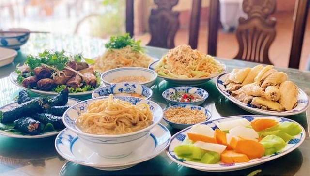 Một món canh Một món canh