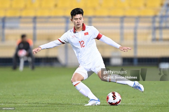 Bộ đôi “cận vệ Rồng” hứa hẹn giúp HLV Troussier tái hiện kỳ tích tại vòng loại World Cup- Ảnh 2. Bộ đôi “cận vệ Rồng” hứa hẹn giúp HLV Troussier tái hiện kỳ tích tại vòng loại World Cup- Ảnh 2.