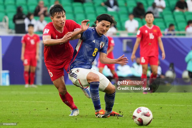 Bộ đôi “cận vệ Rồng” hứa hẹn giúp HLV Troussier tái hiện kỳ tích tại vòng loại World Cup- Ảnh 1. Bộ đôi “cận vệ Rồng” hứa hẹn giúp HLV Troussier tái hiện kỳ tích tại vòng loại World Cup- Ảnh 1.