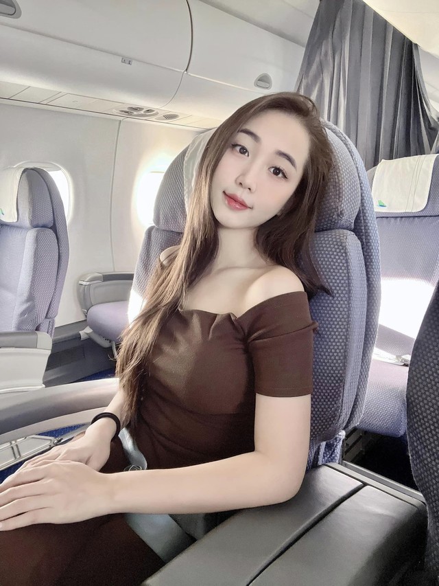 Nữ phi công đầu tiên ở Việt Nam lái dòng máy bay phản lực: Xinh như Hoa hậu, 23 tuổi đã là cơ phó- Ảnh 6. Nữ phi công đầu tiên ở Việt Nam lái dòng máy bay phản lực: Xinh như Hoa hậu, 23 tuổi đã là cơ phó- Ảnh 6.