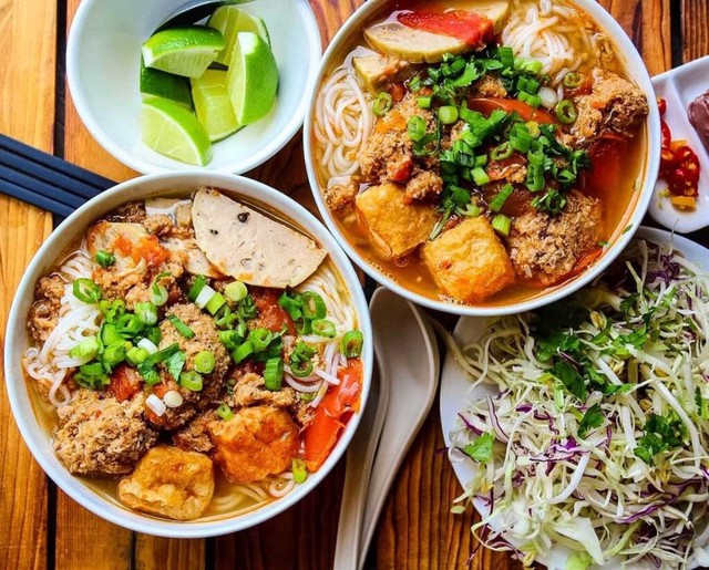 Khách Tây trầm trồ trước phiên bản cực lạ của món bún bình dân, nhiều người Việt chưa chắc đã nghe tên- Ảnh 2. Khách Tây trầm trồ trước phiên bản cực lạ của món bún bình dân, nhiều người Việt chưa chắc đã nghe tên- Ảnh 2.
