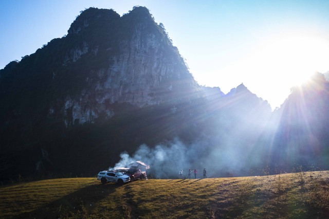 Phát hiện thảo nguyên xanh cách Hà Nội chưa tới 100km, được so sánh như “vịnh Hạ Long trên cạn”- Ảnh 4. Phát hiện thảo nguyên xanh cách Hà Nội chưa tới 100km, được so sánh như “vịnh Hạ Long trên cạn”- Ảnh 4.