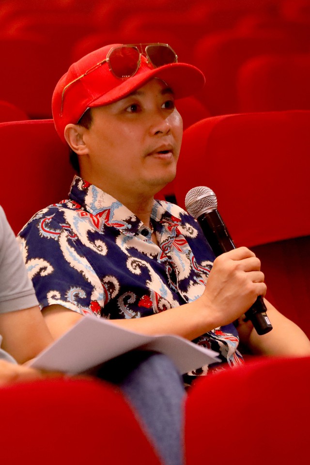 Đêm nhạc Lam Phương: Tràn ngập hơi thở mới, dàn ca sĩ thăng hoa, xúc động chia sẻ về lần gặp cố nhạc sĩ - Ảnh 7. Đêm nhạc Lam Phương: Tràn ngập hơi thở mới, dàn ca sĩ thăng hoa, xúc động chia sẻ về lần gặp cố nhạc sĩ - Ảnh 7.