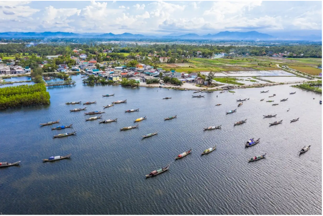 Chỉ cách TP. Huế 15km, 