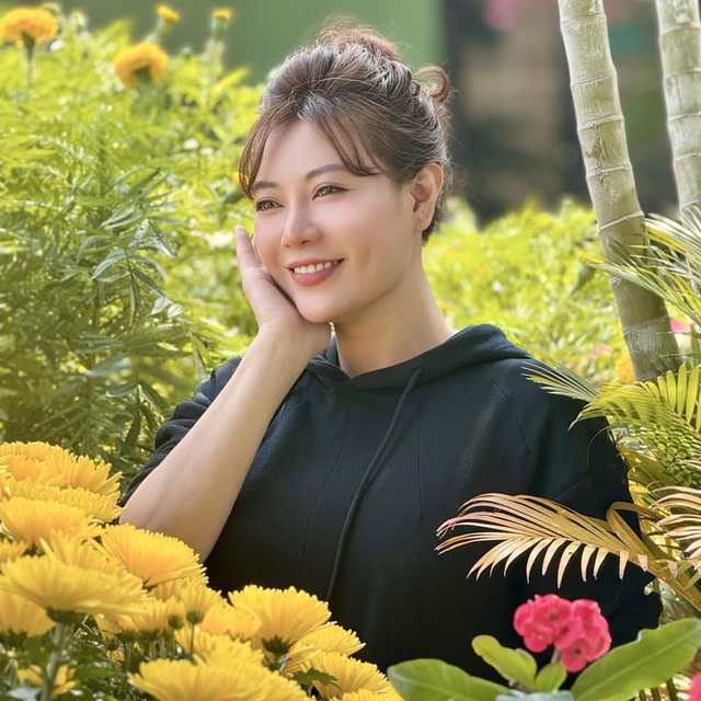 Nữ diễn viên Việt vừa bất ngờ công khai ly hôn: Giấu kín danh tính chồng hơn 10 năm, chia tay êm đẹp- Ảnh 7. Nữ diễn viên Việt vừa bất ngờ công khai ly hôn: Giấu kín danh tính chồng hơn 10 năm, chia tay êm đẹp- Ảnh 7.