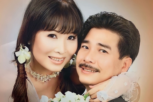 Nữ NSND cưới chồng là "ông hoàng màn bạc" nức tiếng, gắn bó gần 30 năm vẫn mặn nồng như thuở ban đầu- Ảnh 4. Nữ NSND cưới chồng là "ông hoàng màn bạc" nức tiếng, gắn bó gần 30 năm vẫn mặn nồng như thuở ban đầu- Ảnh 4.