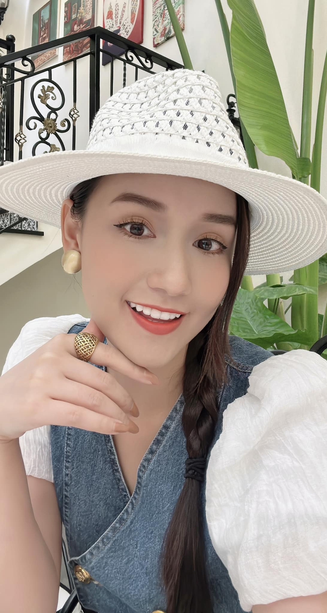 Nhan sắc gợi cảm tuổi U40 của Nhan sắc gợi cảm tuổi U40 của