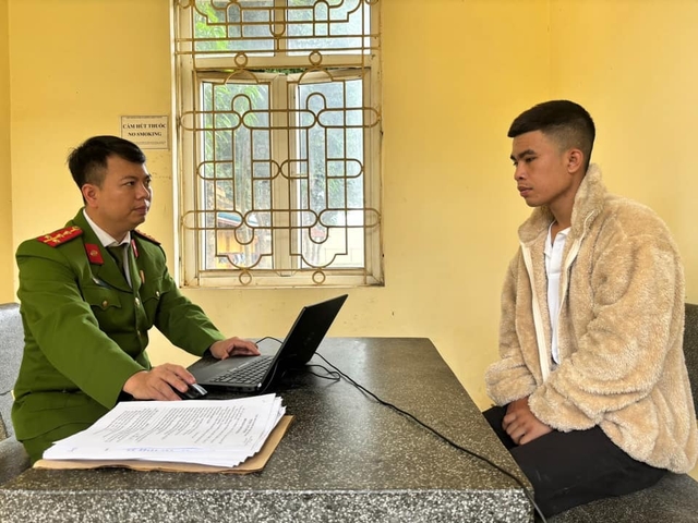 Đối tượng bị truy nã đặc biệt liên quan đến vụ cướp giật 1 tỷ đồng đã ra đầu thú- Ảnh 2.