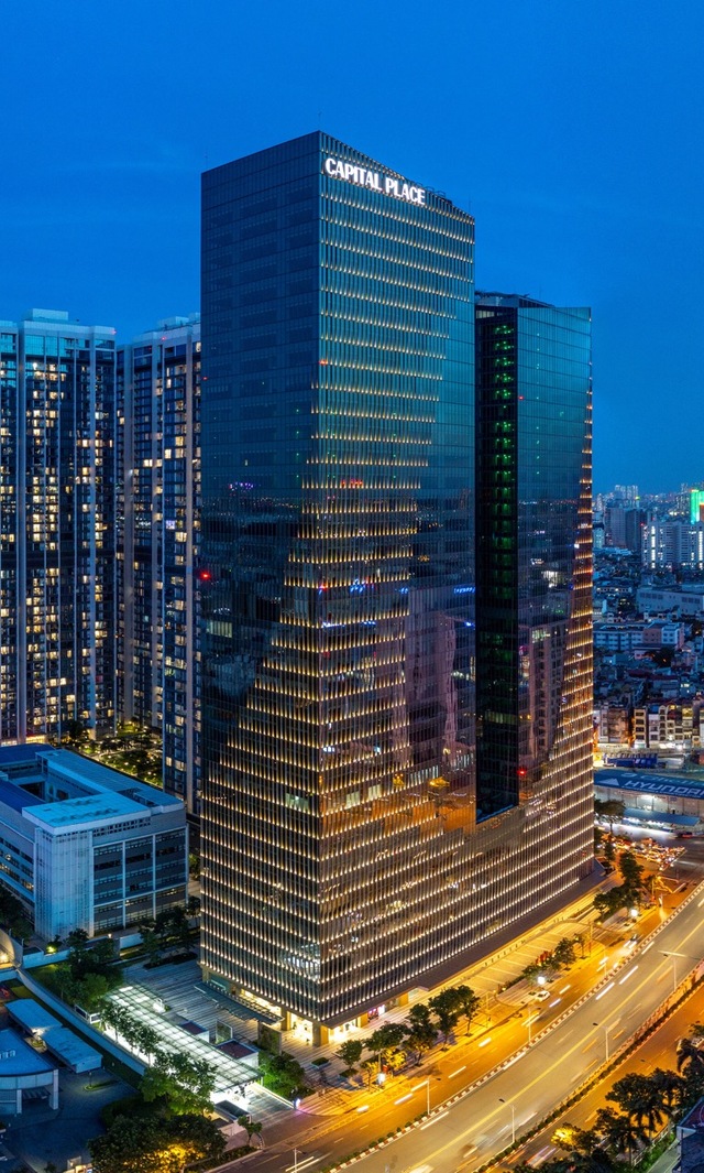 Tòa nhà được con gái bà Trương Mỹ Lan rao bán 1 tỷ USD Tòa nhà được con gái bà Trương Mỹ Lan rao bán 1 tỷ USD