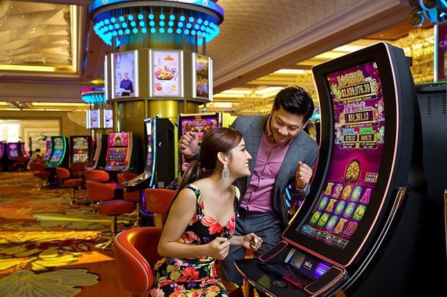 Cụ 97 tuổi vào chơi, casino duy nhất ở Việt Nam hiện đón khách Việt đạt doanh thu 2.000 tỷ đồng/năm- Ảnh 1. Cụ 97 tuổi vào chơi, casino duy nhất ở Việt Nam hiện đón khách Việt đạt doanh thu 2.000 tỷ đồng/năm- Ảnh 1.