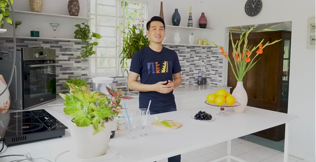 Lối sống thực của nam ca sĩ được khen Lối sống thực của nam ca sĩ được khen
