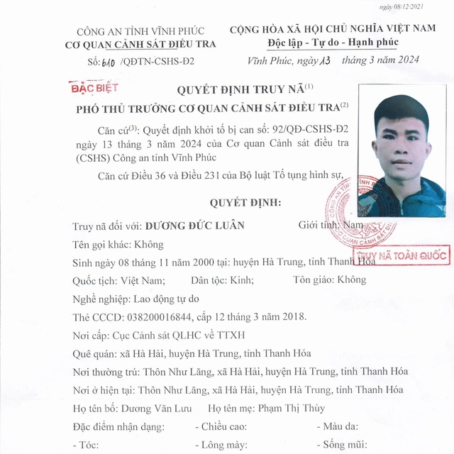 Đối tượng bị truy nã đặc biệt liên quan đến vụ cướp giật 1 tỷ đồng đã ra đầu thú- Ảnh 3. Đối tượng bị truy nã đặc biệt liên quan đến vụ cướp giật 1 tỷ đồng đã ra đầu thú- Ảnh 3.