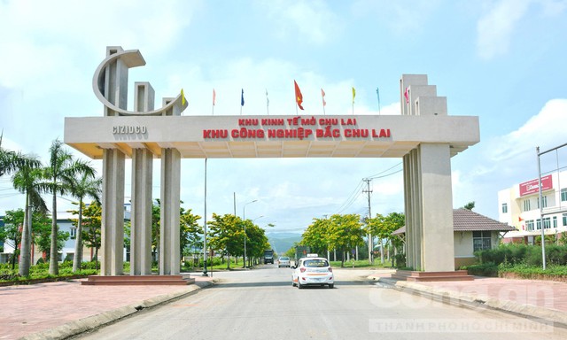 Tỉnh có khu kinh tế ven biển đầu tiên của Việt Nam sẽ trở thành thành phố trực thuộc trung ương- Ảnh 4. Tỉnh có khu kinh tế ven biển đầu tiên của Việt Nam sẽ trở thành thành phố trực thuộc trung ương- Ảnh 4.