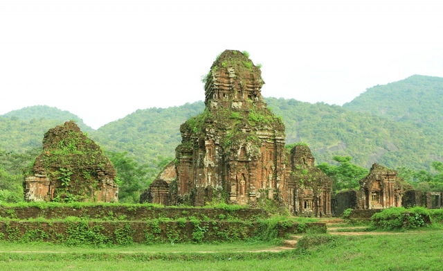 Tỉnh có khu kinh tế ven biển đầu tiên của Việt Nam sẽ trở thành thành phố trực thuộc trung ương- Ảnh 2. Tỉnh có khu kinh tế ven biển đầu tiên của Việt Nam sẽ trở thành thành phố trực thuộc trung ương- Ảnh 2.