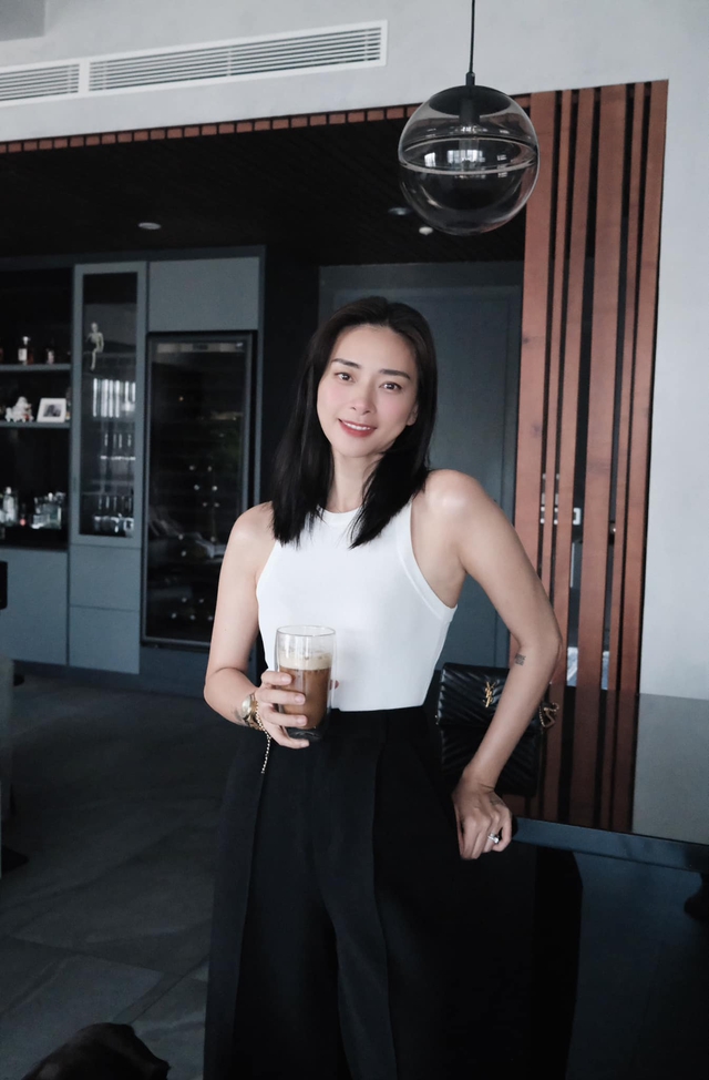 Nhan sắc tươi trẻ tuổi U50 của đả nữ màn ảnh, Nhan sắc tươi trẻ tuổi U50 của đả nữ màn ảnh,