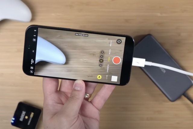 'Dậy sóng' khi Apple nói 1 điều về iPhone 15, dân mạng có 'đánh rơi nhịp nào không'?- Ảnh 1. 'Dậy sóng' khi Apple nói 1 điều về iPhone 15, dân mạng có 'đánh rơi nhịp nào không'?- Ảnh 1.