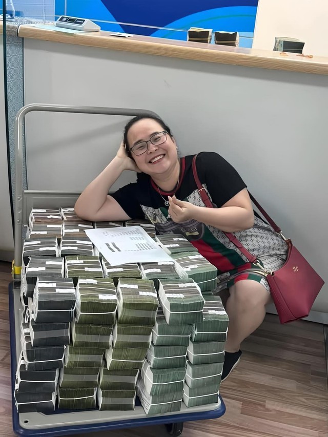 Người phụ nữ ở Tây Ninh trúng số 34 tỷ: “Tôi thấy bình thường, vui nhưng không đến mức mất ăn mất ngủ”- Ảnh 1. Người phụ nữ ở Tây Ninh trúng số 34 tỷ: “Tôi thấy bình thường, vui nhưng không đến mức mất ăn mất ngủ”- Ảnh 1.