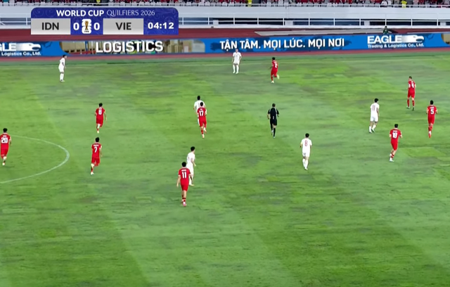 Indonesia 1-0 Việt Nam: Trận thua đáng tiếc của tuyển Việt Nam- Ảnh 5. Indonesia 1-0 Việt Nam: Trận thua đáng tiếc của tuyển Việt Nam- Ảnh 5.