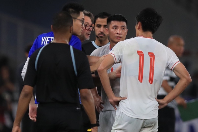 ĐTVN chạm cột mốc tệ nhất lịch sử đấu Indonesia, ĐTVN chạm cột mốc tệ nhất lịch sử đấu Indonesia,