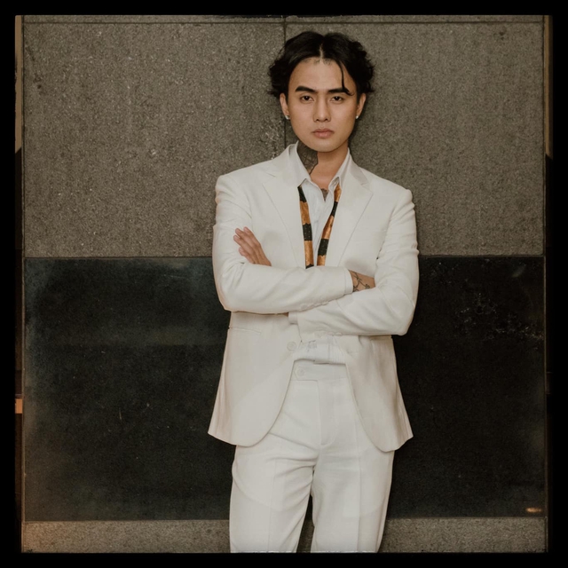 Nam nghệ sĩ Việt vượt dư luận yêu say đắm người phụ nữ một lần đò, có 2 con riêng- Ảnh 1. Nam nghệ sĩ Việt vượt dư luận yêu say đắm người phụ nữ một lần đò, có 2 con riêng- Ảnh 1.