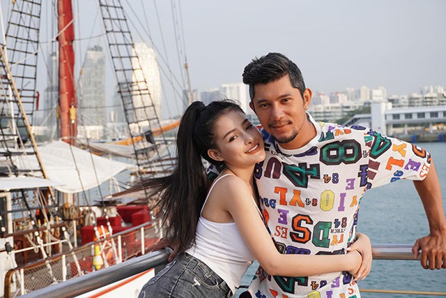 Mẹ ruột Lương Bằng Quang: Ngân 98 ngoan, hiền, hiếu thảo còn việc mặc đồ thiếu vải là có lý do- Ảnh 1. Mẹ ruột Lương Bằng Quang: Ngân 98 ngoan, hiền, hiếu thảo còn việc mặc đồ thiếu vải là có lý do- Ảnh 1.