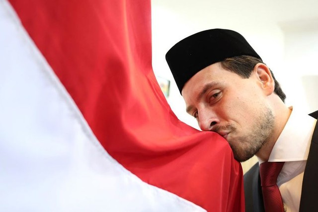 Tuyển Indonesia bổ sung gấp 5 cầu thủ, có sao nhập tịch được định giá gấp 10 lần Quang Hải- Ảnh 1. Tuyển Indonesia bổ sung gấp 5 cầu thủ, có sao nhập tịch được định giá gấp 10 lần Quang Hải- Ảnh 1.