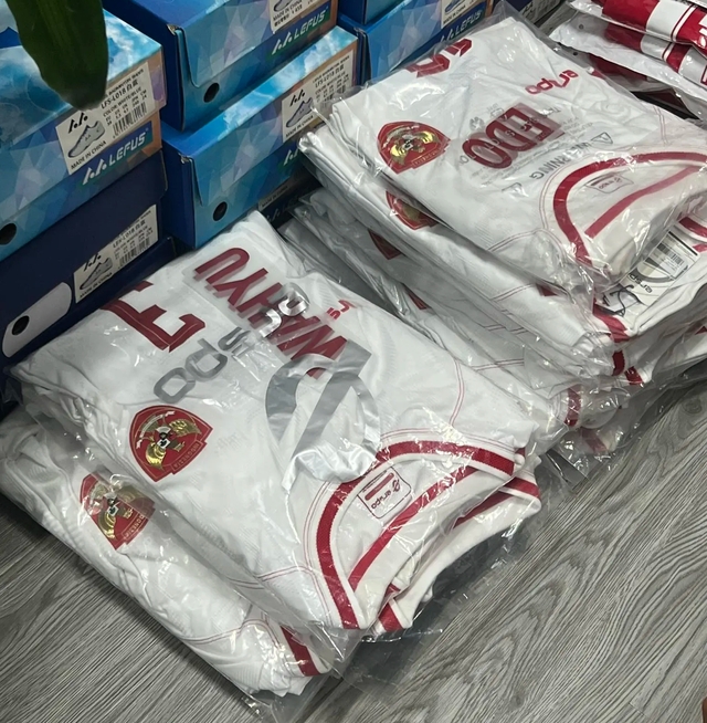 Tuyển Indonesia chạy đôn chạy đáo giữa đêm, vội Tuyển Indonesia chạy đôn chạy đáo giữa đêm, vội