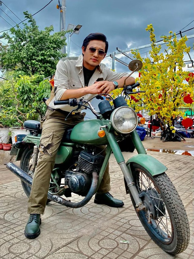 2 nam thần Việt đình đám cưới nữ đại gia hơn nhiều tuổi, giờ sống kín tiếng, chăm con, cưng chiều vợ- Ảnh 2. 2 nam thần Việt đình đám cưới nữ đại gia hơn nhiều tuổi, giờ sống kín tiếng, chăm con, cưng chiều vợ- Ảnh 2.