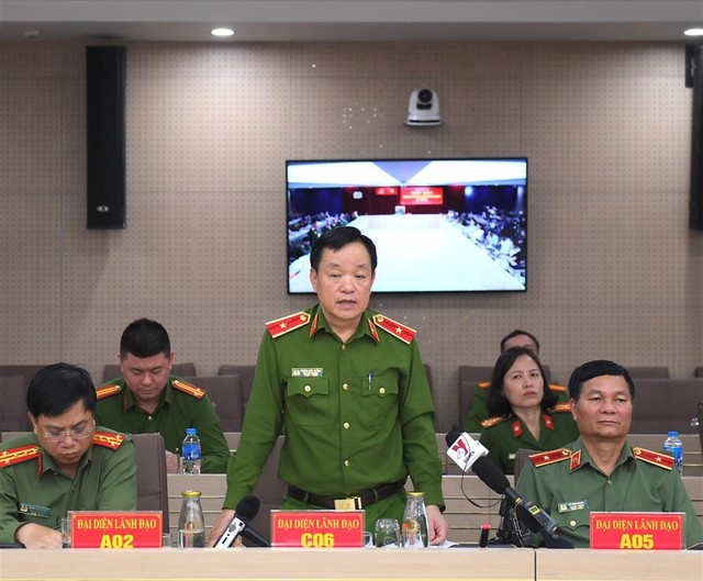 Bộ Công an thông tin về việc cấp thẻ Căn cước mới từ ngày 1/7- Ảnh 2. Bộ Công an thông tin về việc cấp thẻ Căn cước mới từ ngày 1/7- Ảnh 2.