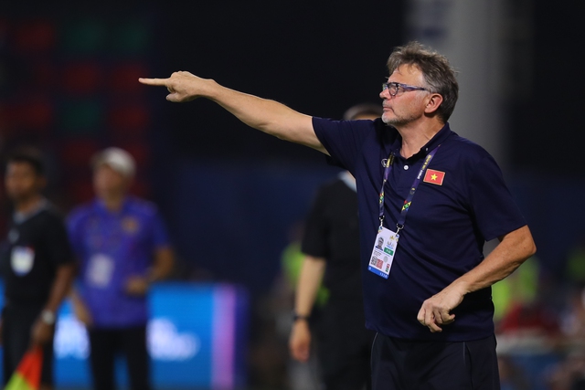 HLV Troussier có đóng góp quan trọng nào trong một năm dẫn dắt đội tuyển Việt Nam?- Ảnh 3. HLV Troussier có đóng góp quan trọng nào trong một năm dẫn dắt đội tuyển Việt Nam?- Ảnh 3.