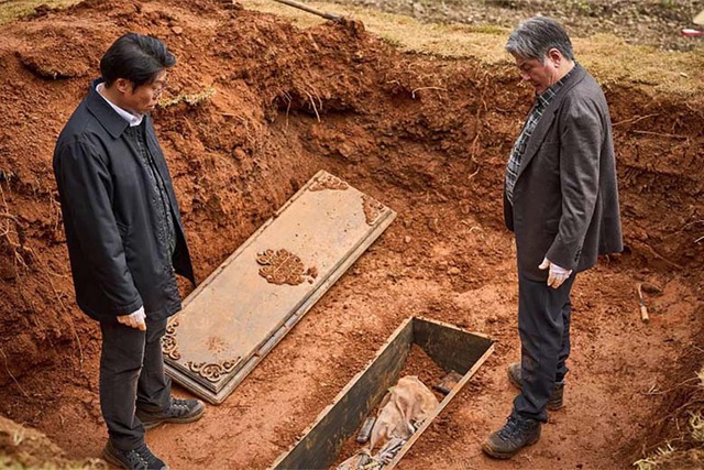 Ông chủ nào đứng sau bom tấn “Quật mộ trùng ma” có doanh thu hơn 172 tỷ ở Việt Nam?- Ảnh 2.