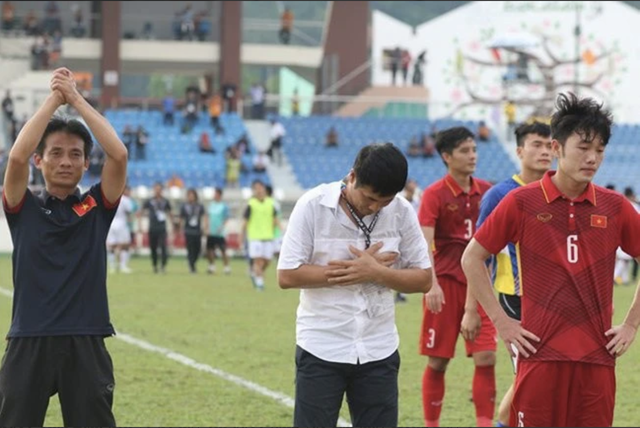 HLV Troussier, Park Hang-seo, bầu Đức, Hữu Thắng: Thành công & thất bại chỉ hơn thua nhau 1 chữ...- Ảnh 1.