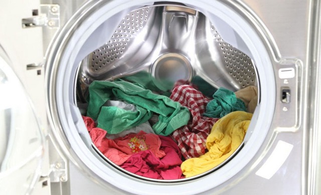 EVN gợi ý 6 mẹo dùng máy giặt để tiết kiệm điện, nước ngày hè- Ảnh 1. EVN gợi ý 6 mẹo dùng máy giặt để tiết kiệm điện, nước ngày hè- Ảnh 1.