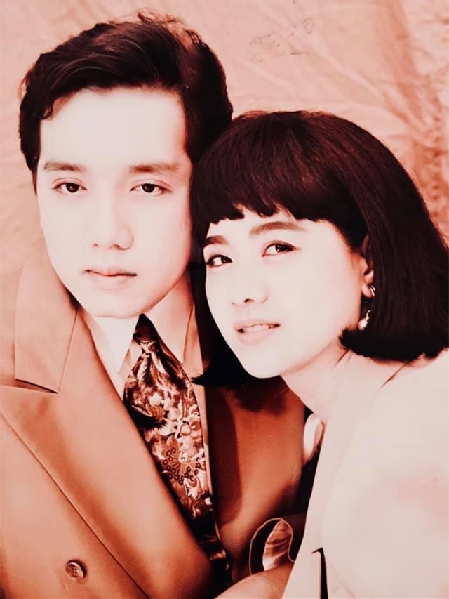 Elvis Phương tuổi 79: Lên giường là nắm tay vợ, nguyện khi ra đi cũng phải hôn vợ mới nhắm mắt xuôi tay- Ảnh 3.