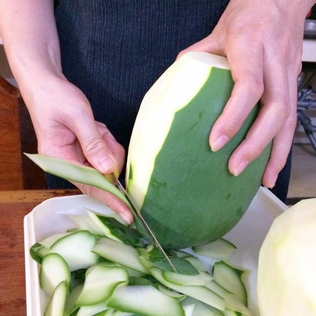 Một loại quả tưởng chỉ ăn sống nhưng đem hầm lại giúp thịt nhanh mềm, thành phẩm thơm ngon, siêu bổ dưỡng- Ảnh 2.
